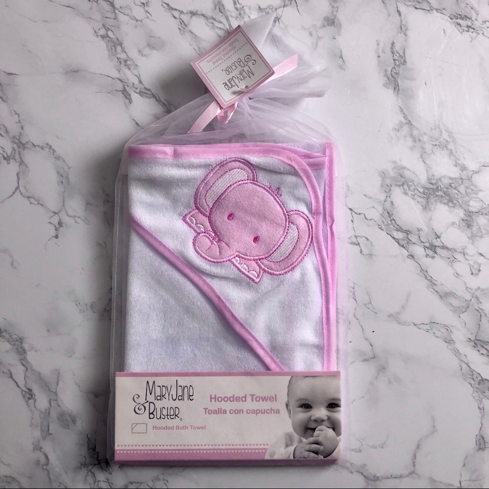 MaryJane & buster hooded bath towel elephant
